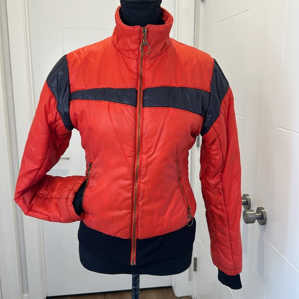PUMA Vintage Red Ski Jacket Puffer 70s 80s Streetstyle Made in Hong Kong